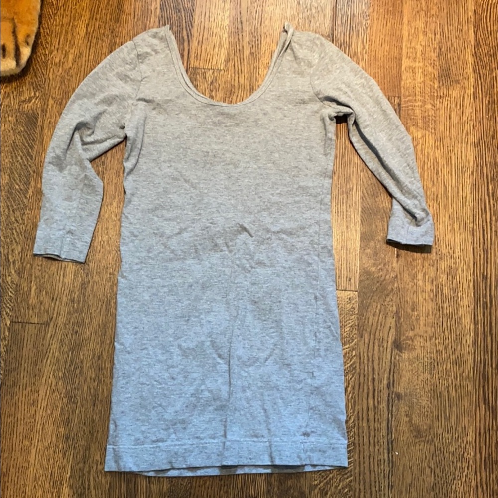 Gray scoop neck long shirt